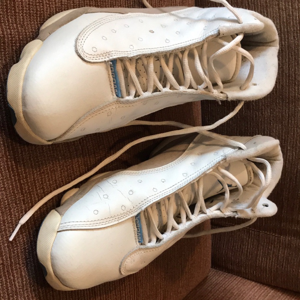 Air Jordan 13 Retro Neutral Grey